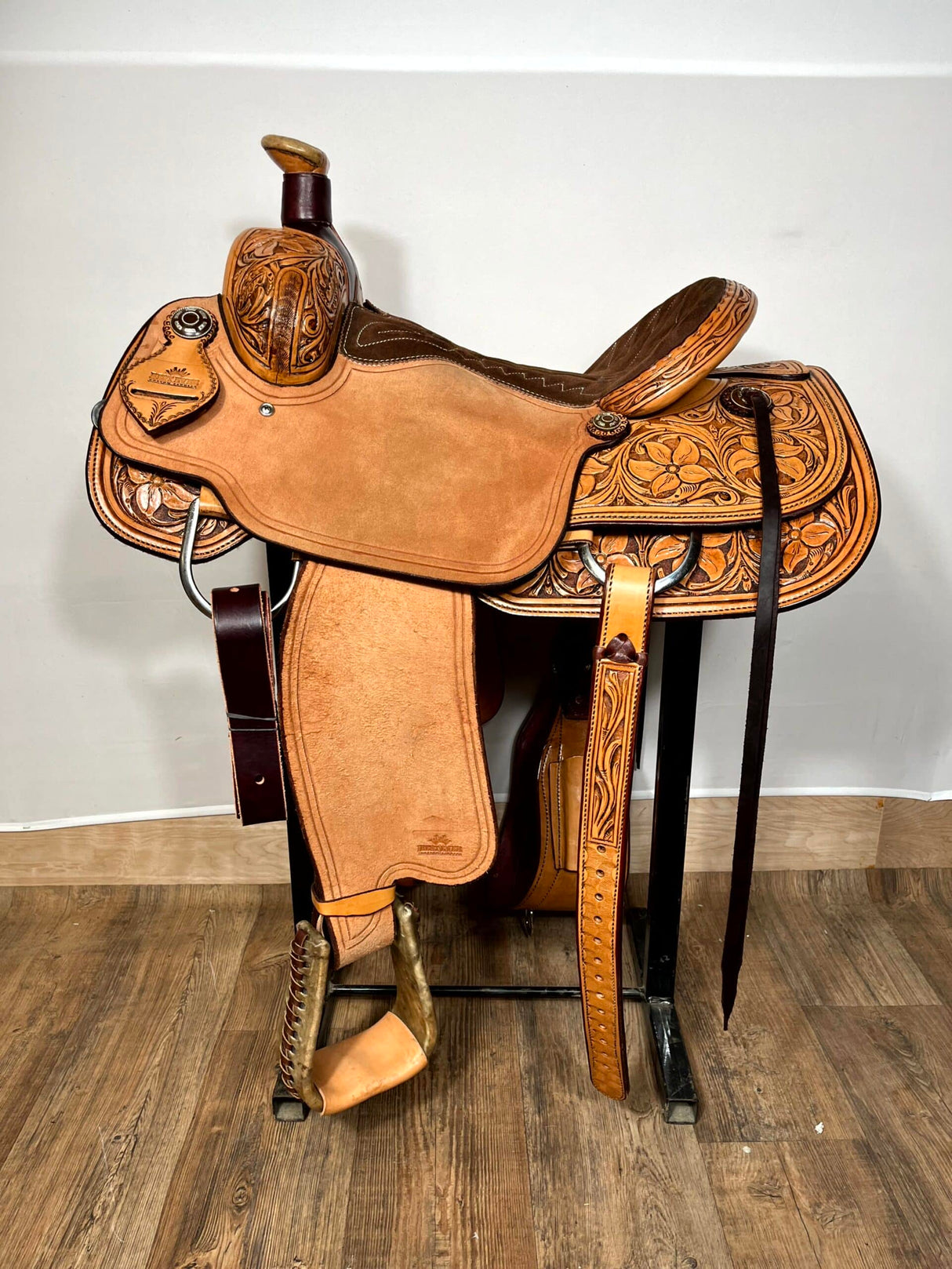 Saddle Team Roper 15"