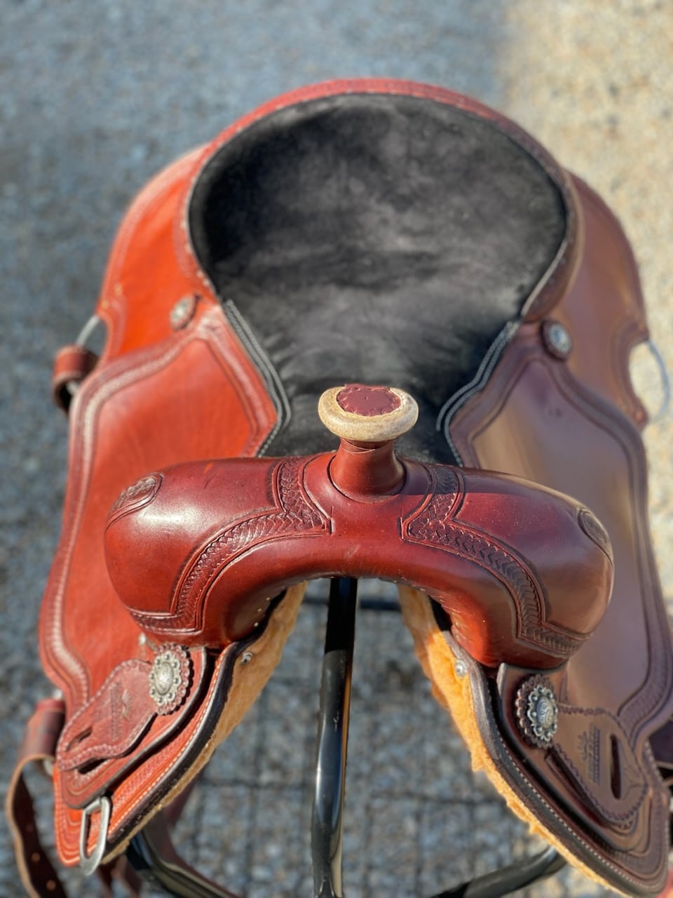 Saddle All Around 16"