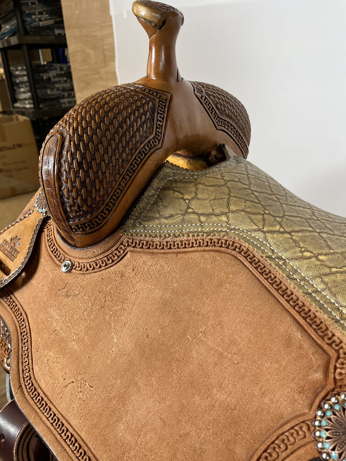 Saddle All Around 15.5"